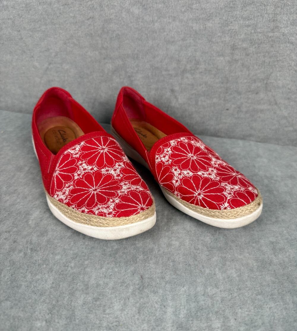 Clarks Collection Women's 8.5 W Elaina Harbor Embroidered Jute Trimmed Flats Red